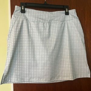 Vineyard Vines Performance light blue gingham golf skort